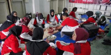 PDI Perjuangan Kabupaten Kediri Fokus Distribusikan Daging Kurban Pada Masyarakat Pra Sejahtera