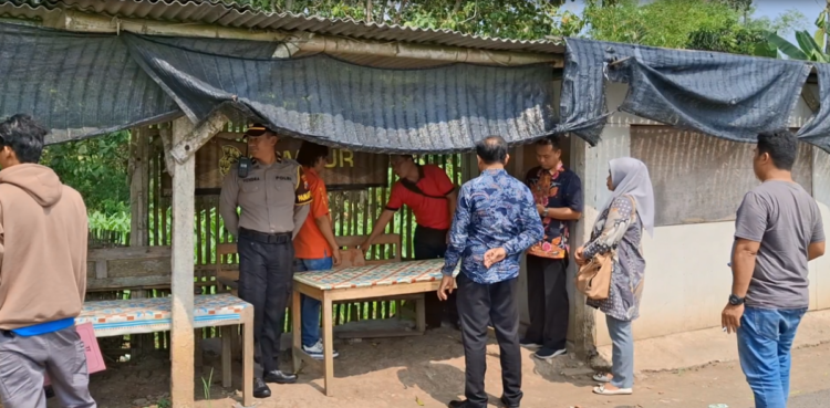 Dibuang di Bawah Pohon Beringin, Bayi Laki-Laki Berbobot 3,4 Kg Ditemukan Pencari Barang Bekas di Tulungagung
