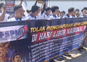 Tuntut Upah Lembur Hari Libur Dibayar, Ratusan Buruh PT Indo marco Jombang Gelar Unjuk Rasa