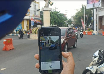 Tak Lagi Hanya di Perempatan, Kini Petugas Patroli Bisa Tilang Pelanggar Lewat Ponsel