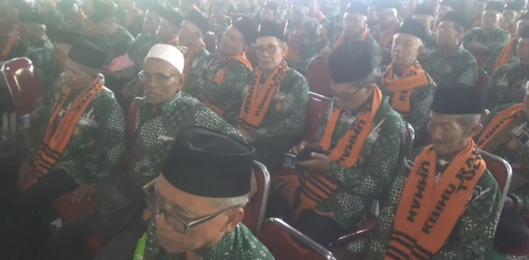 Lepas 1.161 Jemaah Haji Tulungagung, 6 Orang Dilaporkan Gagal Berangkat karena Meninggal Dunia
