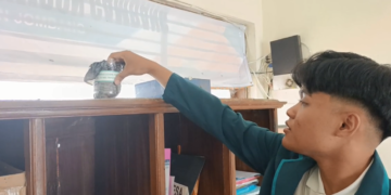 Tekan Kasus DBD, Mahasiswa Ilmu Kesehatan di Jombang Sulap Botol Bekas Jadi Perangkap Nyamuk Larvavitrap