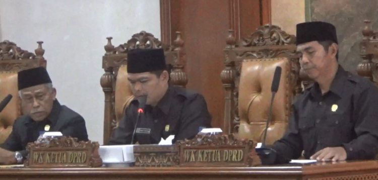 Dugaan Aliran Dana Korupsi Bupati Gatut Sunu ke Forkopimda, Ketua DPRD Tulungagung Pilih Bungkam