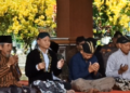 Berebut Berkah di Derasnya Arus, Ratusan Warga Trenggalek Meriahkan Tradisi Nyadran Dam Bagong