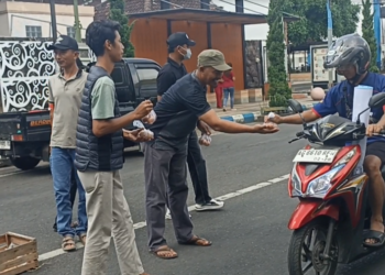 Harga Anjlok di Bawah HPP, Peternak Tulungagung Turun ke Jalan Bagikan 5.000 Telur Gratis