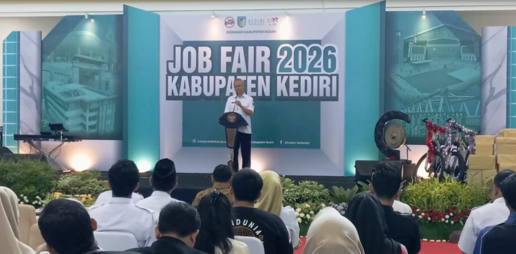 Serap Ribuan Tenaga Kerja, Job Fair Kediri 2026 Diserbu Lulusan Baru hingga Pencari Kerja Luar Kota