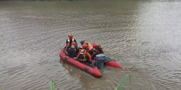 Petaka Cari Ikan Mabuk Sisa Pladu: Terpeleset, Warga Ngantru Hilang Ditelan Arus Sungai Brantas