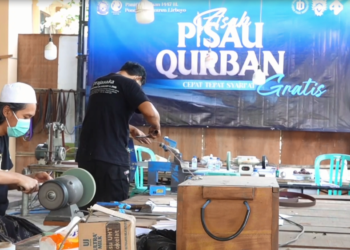 Pastikan Sembelihan Sesuai Syariat, Ponpes Lirboyo dan Indonesian Blades Buka Layanan Asah Pisau Gratis