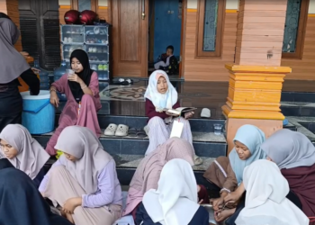 Unik! Pembagian Daging Kurban di Ponpes Putri Jombang Ini Diiringi Hafalan Al-Qur’an
