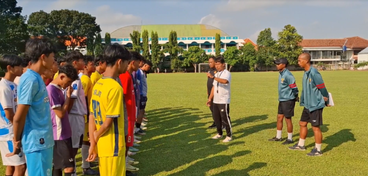 Geber Persiapan Lebih Awal, Askot PSSI Kota Kediri Mulai Seleksi Pemain Porprov di Bawah Asuhan Pelatih Alfiat