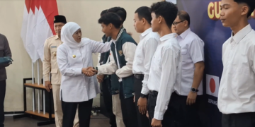 Perluas Peluang Global, Gubernur Khofifah Lepas 4.922 Peserta Magang SMK Jawa Timur ke Luar Negeri