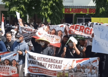Ribuan Mitra MBG Gelar Aksi Damai di DPRD Trenggalek, Desak Keberlanjutan Program dan Pemberdayaan Pangan Lokal