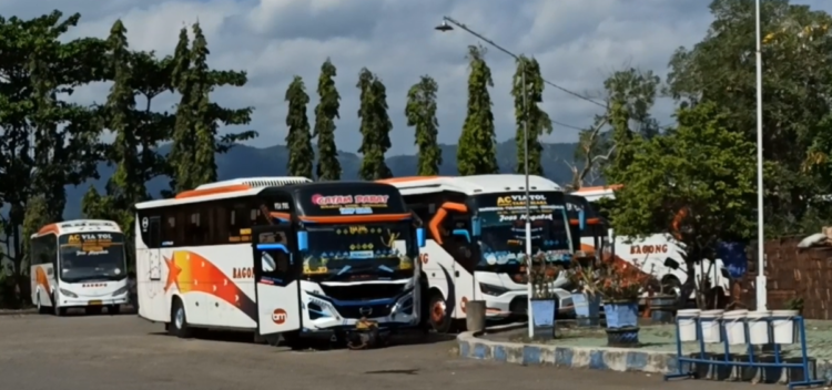 Imbas Pengalihan Rute Jembatan Gondang, Tarif Bus dari Terminal Surodakan Trenggalek Dipastikan Tetap
