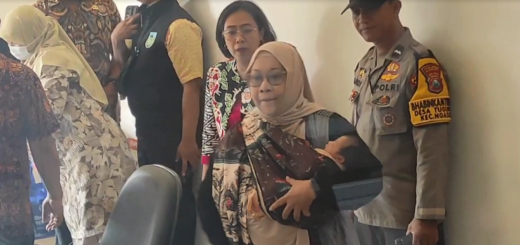 Kondisi Membaik, Bayi Perempuan yang Dibuang di Persawahan Ngasem Kediri Diserahkan ke Dinsos