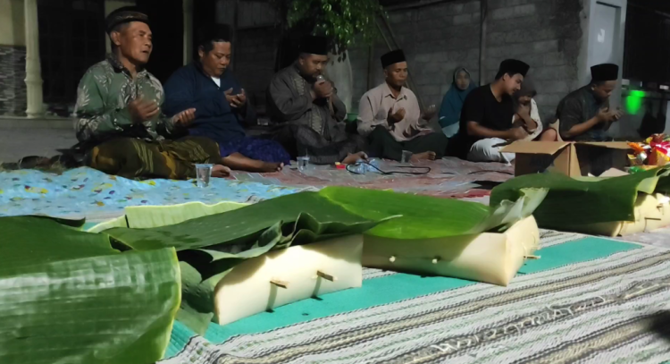 Sambut Bulan Muharam, Lingkungan Trate Kediri Gelar Tradisi Lengkongan Bersih Dusun