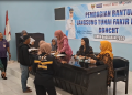 Rela Antre Berjam-jam, 2.700 Warga Kota Kediri Cairkan BLT DBHCHT Rp 1 Juta