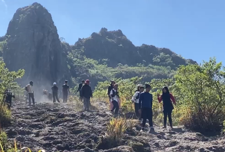 Ramah Pemula hingga Pemburu ‘Tek Tok’, Jalur Pendakian Gunung Kelud via Karangrejo Blitar Makin Hits