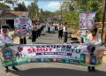 Bukan Sekadar Pawai, Pasukan Semut SD Negeri 2 Puyung Menyapu Sampah di Rute Budaya Pule