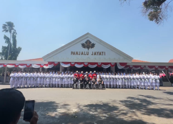 Kukuhkan 75 Paskibraka Standar Istana, Bupati Kediri Wanti-Wanti soal Bullying dan Pernikahan Dini