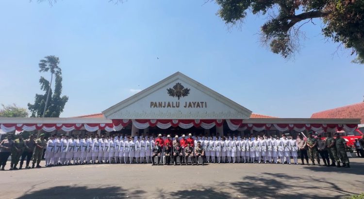 Kukuhkan Paskibraka Kabupaten Kediri, Mas Dhito Tegaskan Jadi Teladan dan Tekan Pernikahan Dini