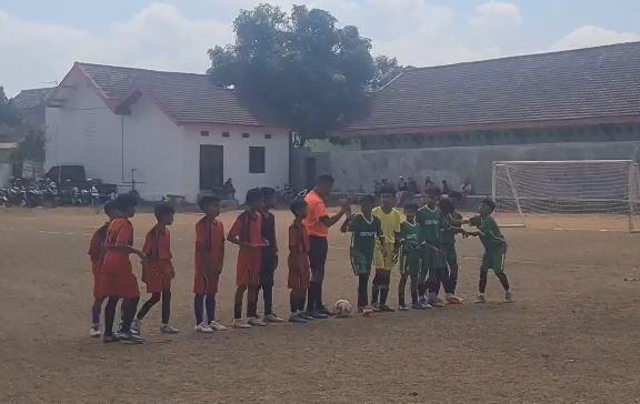 Pemanasan Jelang Haornas, Ratusan Siswa SD Adu Kemampuan di Pra Wali Kota Blitar Cup