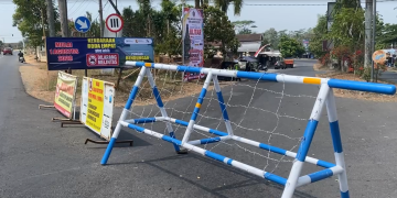 Akses Roda Empat Bendungan Lahor Resmi Ditutup, Picu Kepadatan Jalur Selorejo dan Protes Warga