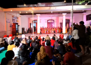 Peringatan Kemerdekaan di Pakelan Padukan Barongsai dan Jaranan