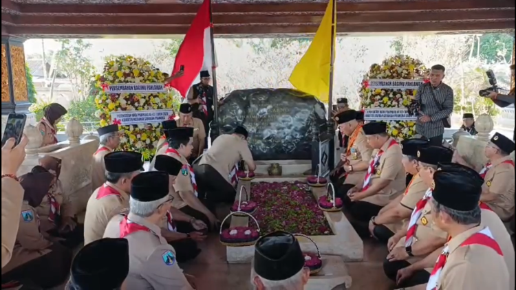 Ziarah ke Makam Bung Karno, Budi Waseso Sebut Pramuka Akan Masuk Kurikulum Sekolah Rakyat