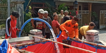 Krisis Air Bersih Meluas, 25 Desa di Trenggalek Bergantung pada Bantuan Dropping