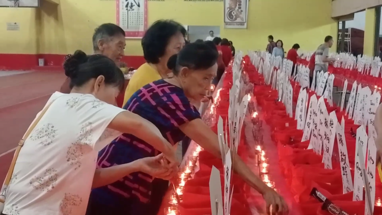 Doakan 900 Arwah Leluhur, Umat Klenteng Tjoe Tik Kiong Gelar Sembahyang Jao Tu
