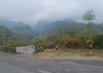 Lima Gunung Api Erupsi, Status Kelud Normal tapi Wisatawan Pantang Lengah