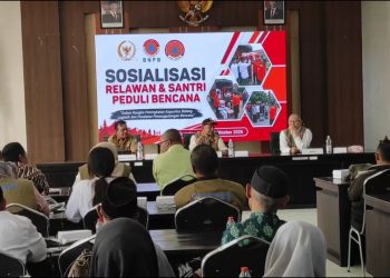 Siagakan Santri Tanggap Bencana, BPBD Kediri dan BNPB Gelar Pelatihan Evakuasi dan Logistik