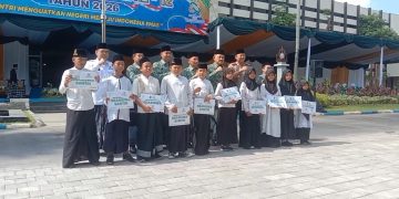 Pimpin Upacara Hari Santri, Plt Bupati Tulungagung Janji Naikkan Insentif Guru Madin Jadi Dua Kali Lipat
