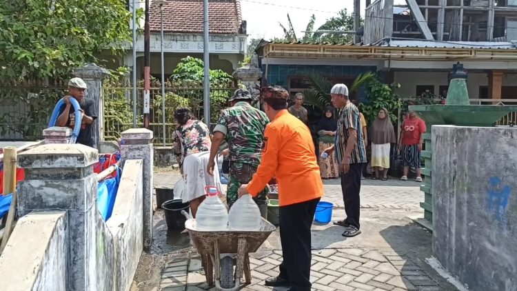 Krisis Air Bersih Meluas, 65 Desa di 14 Kecamatan Trenggalek Diterjang Kekeringan