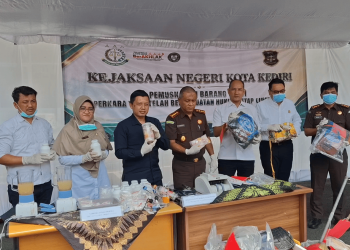 Pemusnahan Barang Bukti di Kejari Kota Kediri, Ratusan Gram Sabu dan Belasan Ribu Pil Doble L Dimusnahkan