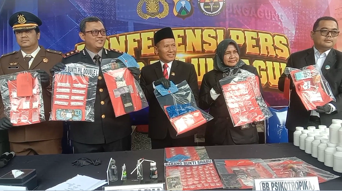 Bongkar Puluhan Kasus Narkoba, Satresnarkoba Polres Tulungagung Menangkap 91 Tersangka dan Sita Ratusan Gram Sabu